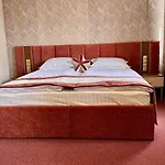 орфей 酒店
