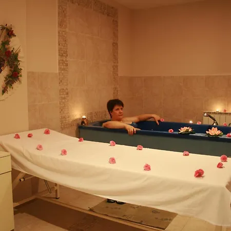 орфей Hotel Devin